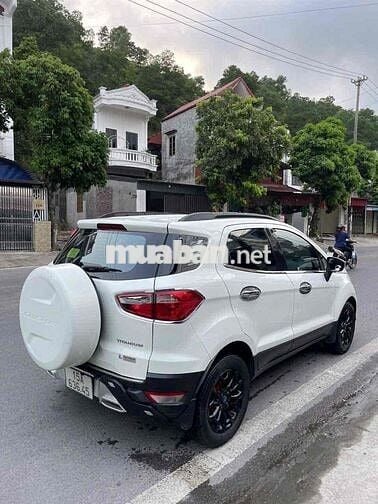 Ford EcoSport Titanium Trắng Xăng