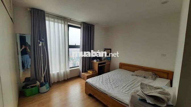 Cần bán gấp chung cư 183 Hoàng Văn Thái, tầng trung, view thoáng 62m2