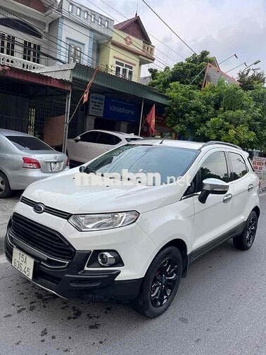 Ford EcoSport Titanium Trắng Xăng