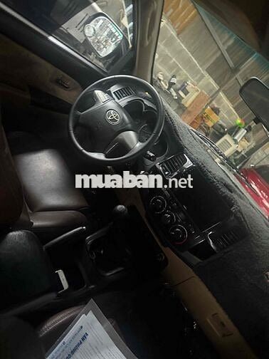 Toyota Fortuner 2016 Dầu Bạc