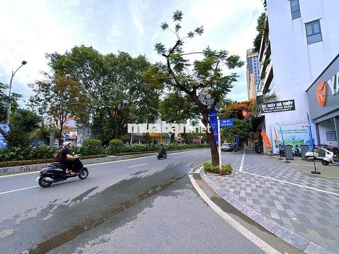 Cần bán gấp chung cư 183 Hoàng Văn Thái, tầng trung, view thoáng 62m2