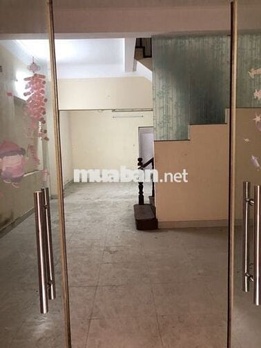 Cần 1 bạn Nam giúp việc cho cửa hàng máy tính