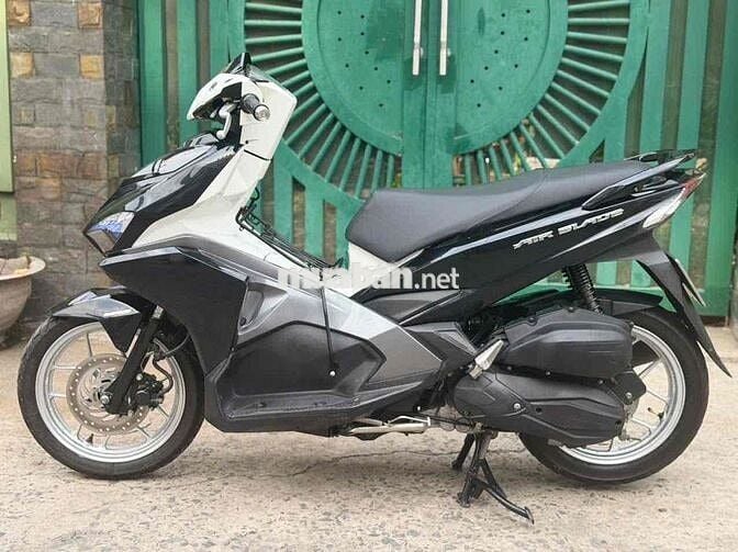 Honda Air Blade 2017 Đen 9c kí giấy