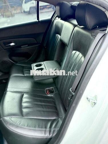 Chevrolet Cruze 2017 Sedan Trắng