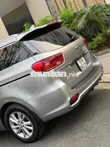 Kia Sedona Platinum D 2.2 2019 Xám 150.000 km