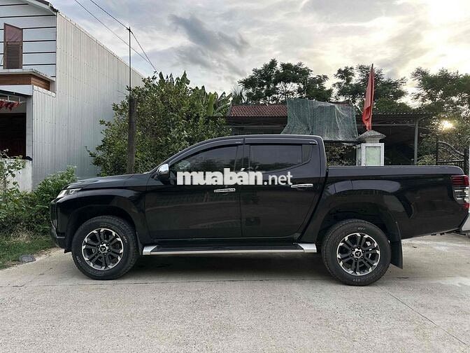 Mitsubishi Triton AT Premium 2019 Đen