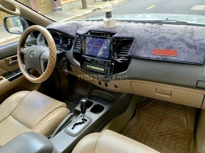Toyota FORTUNER bản V số tự động đời cuối 2012