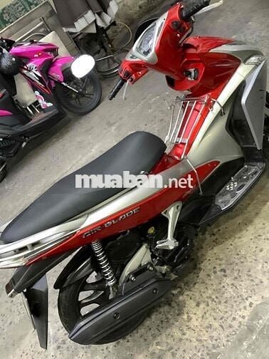 AB Fi đời 2012 Đỏ trắng biển thành phố