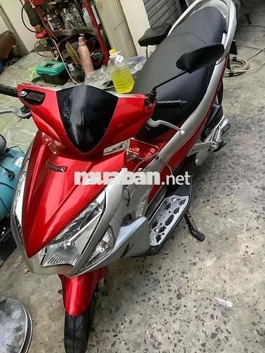 AB Fi đời 2012 Đỏ trắng biển thành phố