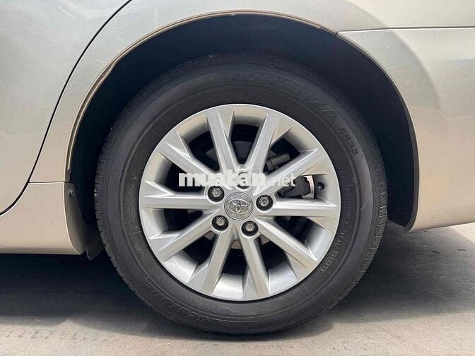 Toyota Camry 2.0E 2015 Số tự động Nâu vàng