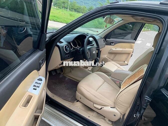 Ford Everest Số sàn Dầu màu Đen