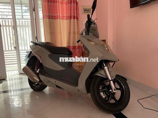 Honda Dylan 150