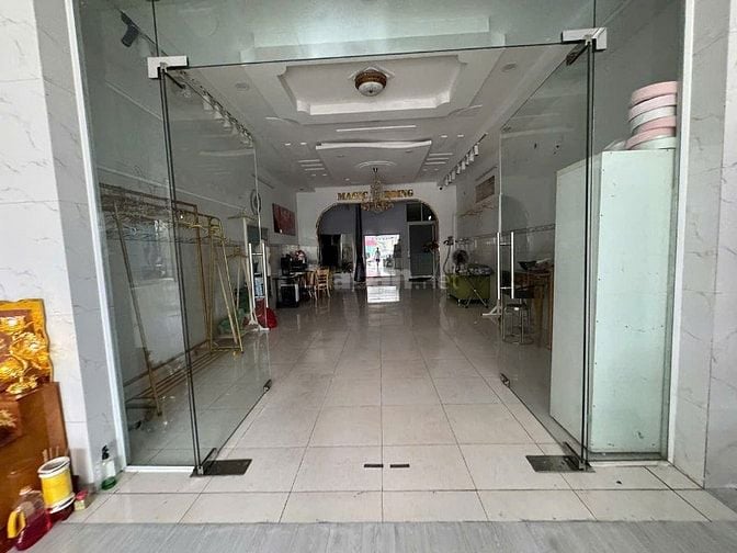 CẦN VỐN BÁN NHANH NHÀ MẶT TIỀN ĐƯỜNG LÊ HỒNG PHONG - THỦ DẦU MỘT, DIỆN