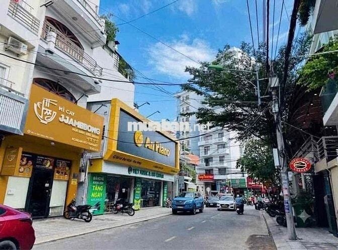 Cho thuê Nhà Kinh doanh 4 Tầng Khu Bàn Cờ gần ngay đường Nguyễn Thị Mi