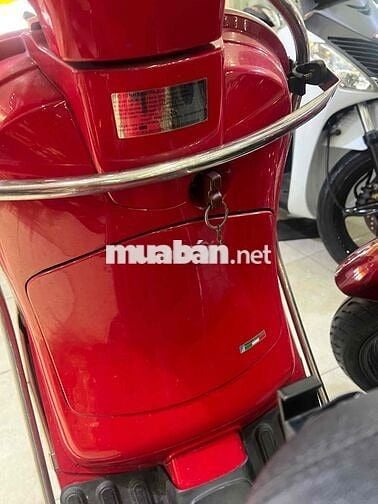 Piaggio Vespa LX 125 2011 màu Đỏ