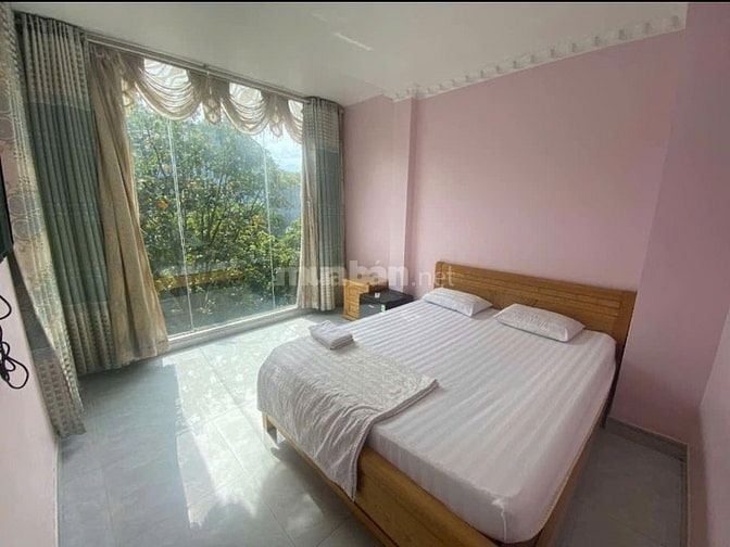 Bán Khách Sạn Mặt Tiền Đường Số 22, 14 Phòng, Thang Máy, Giá 12,5 Tỷ