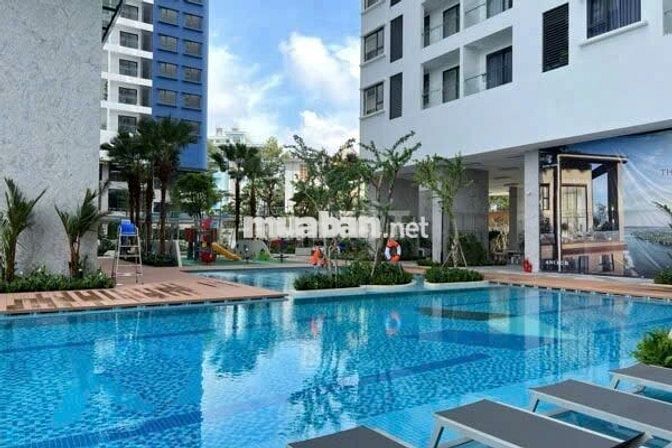 Hàng hot căn 2pn2wc 7tr nhà trống mới tinh tại C Sky View