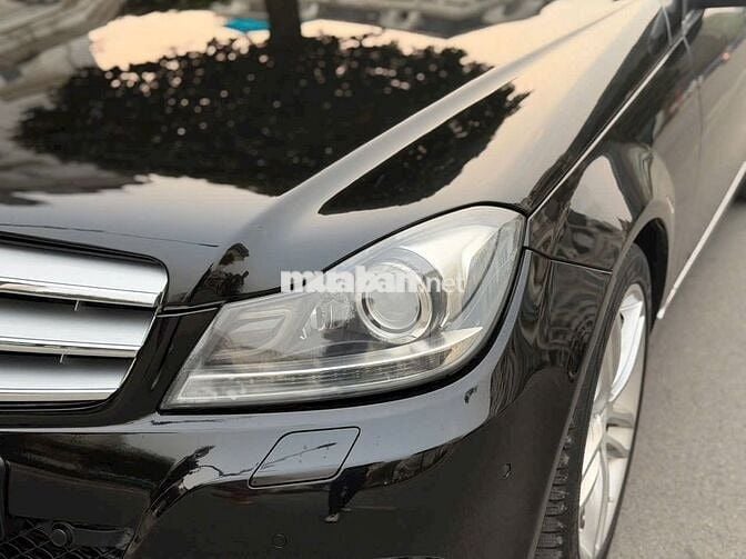 Mercedes-Benz C200 2012 Đen