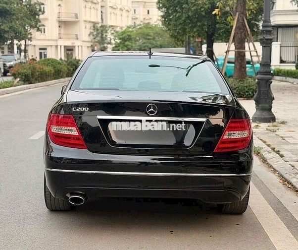 Mercedes-Benz C200 2012 Đen