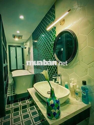 Nhà cực đẹp con phố vip Hoàng Cầu - Gara 7 tầng NT dát vàng  >20tỷ