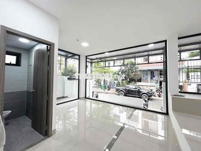 CHO THUÊ MẶT BẰNG KINH DOANH ĐỐI DIỆN ĐẠI HỌC TÔN ĐỨC THẮNG