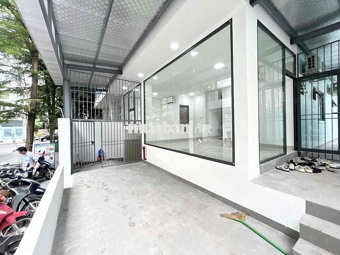 CHO THUÊ MẶT BẰNG KINH DOANH ĐỐI DIỆN ĐẠI HỌC TÔN ĐỨC THẮNG