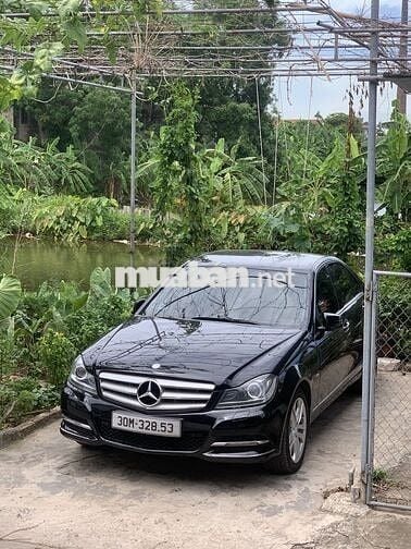 Mercedes-Benz C200 2012 Đen