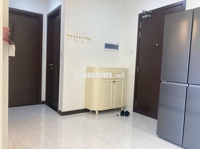 Hàng hot căn 2pn2wc 7tr nhà trống mới tinh tại C Sky View