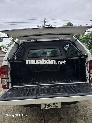 Isuzu D-Max Trắng Dầu Thái Lan