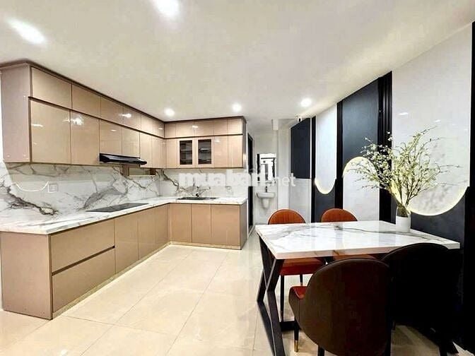 CHO THUÊ NHÀ NGUYÊN CĂN MỚI TINH QUẬN 3 -- 4PN GIÁ TỐT