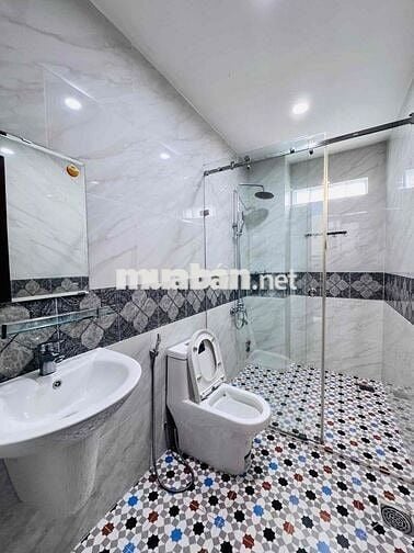 66m2 cách mặt tiền chỉ 1 căn,tiện làm văn phòng cty