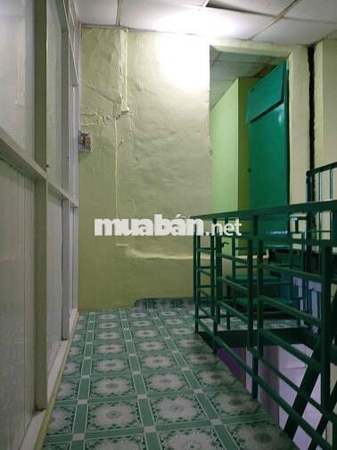 nhà thuê ở, đầu hẽm rộng 3m , đi vào khoảng 20m tới nhà ở, an ninh