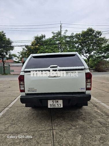 Isuzu D-Max Trắng Dầu Thái Lan