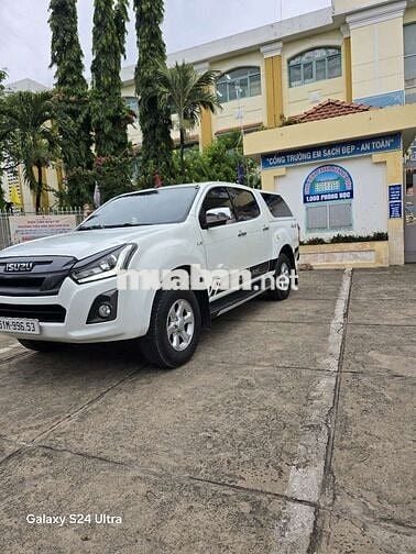 Isuzu D-Max Trắng Dầu Thái Lan