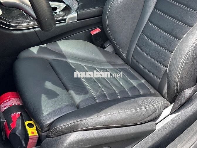 Mercedes-Benz C300 AMG 2017 xanh cavansite