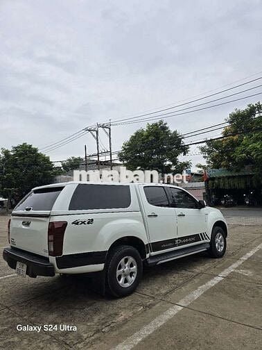 Isuzu D-Max Trắng Dầu Thái Lan