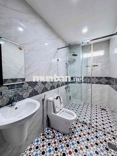 66m2 cách mặt tiền chỉ 1 căn,tiện làm văn phòng cty