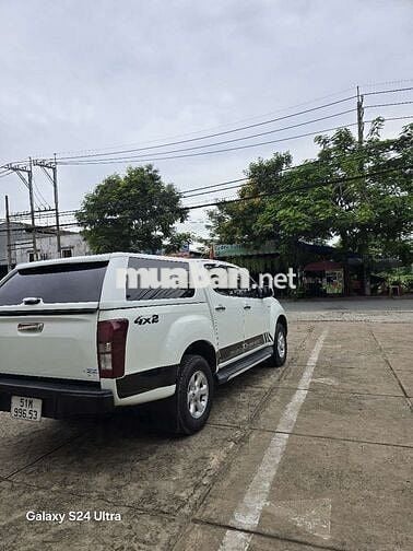 Isuzu D-Max Trắng Dầu Thái Lan