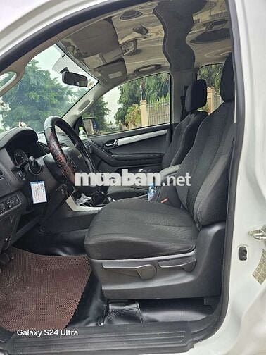 Isuzu D-Max Trắng Dầu Thái Lan