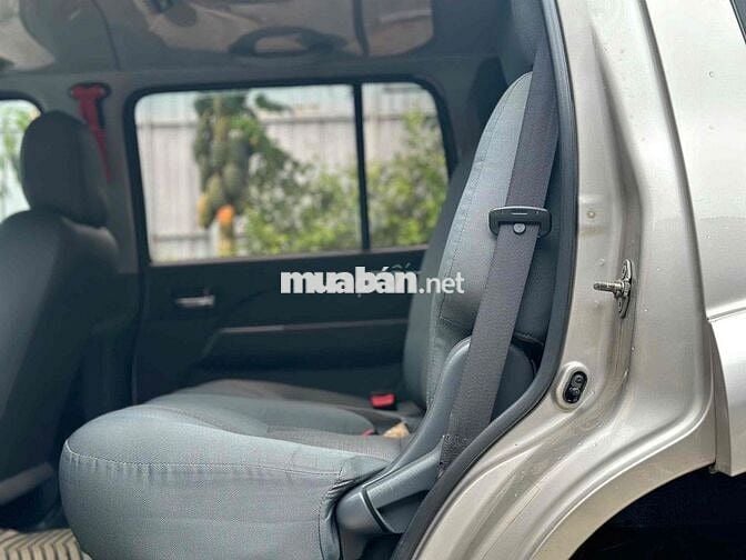 Ford Everest 2014 2.5MT Số sàn Bạc