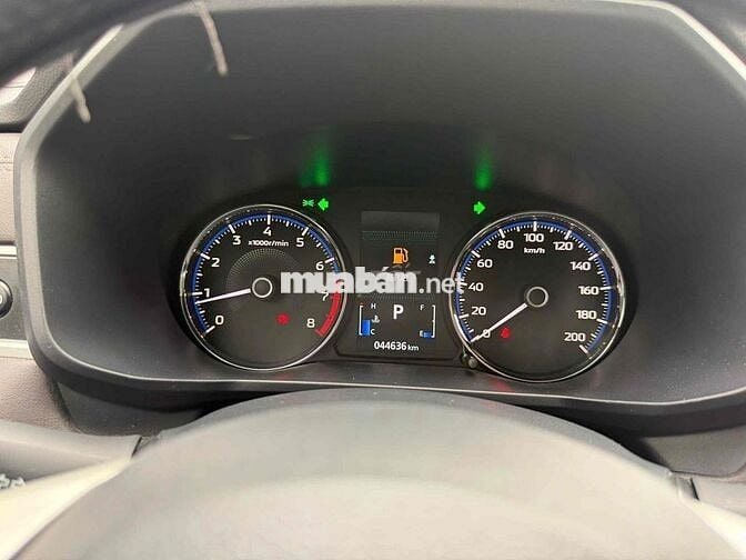 Mitsubishi Xpander Premium 1.5AT 2025 44000km Bạc
