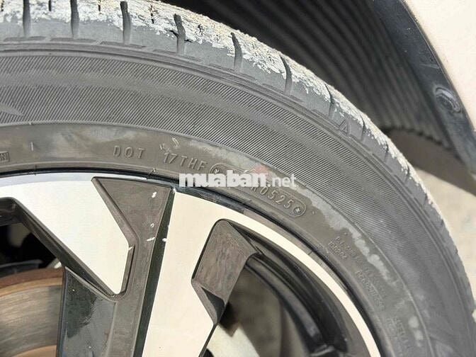Mitsubishi Xpander Premium 1.5AT 2025 44000km Bạc