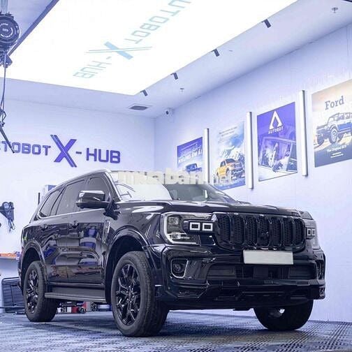 Ford Everest Titanium 4x4 2023 23.000km Đen