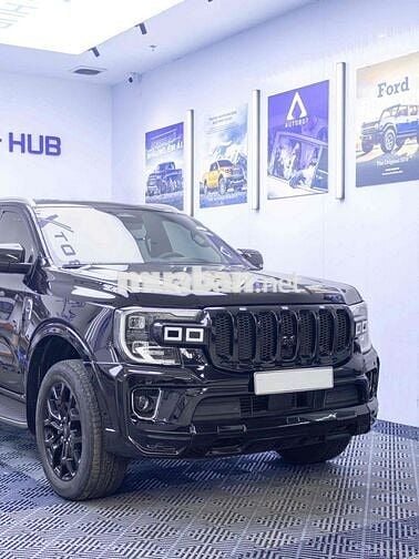 Ford Everest Titanium 4x4 2023 23.000km Đen