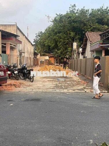 Bán đất mặt tiền nhựa 7m thông sau chợ Chánh Lưu sát trường học 6,5x29