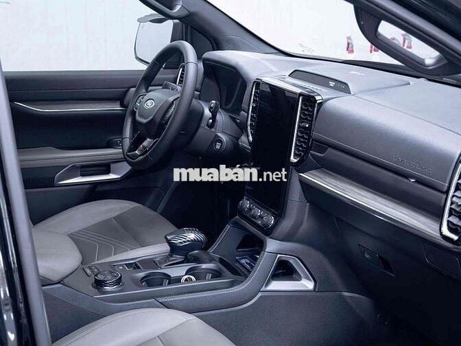Ford Everest Titanium 4x4 2023 23.000km Đen