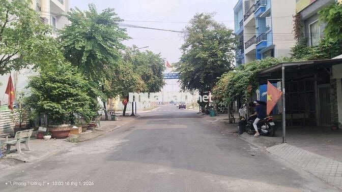 Nhà ngộp cần bán gấp 5❌20 3tầng khu 38Ha DTG giá cực tốt