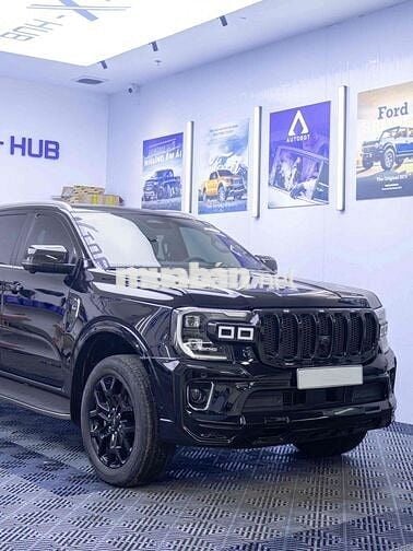 Ford Everest Titanium 4x4 2023 23.000km Đen