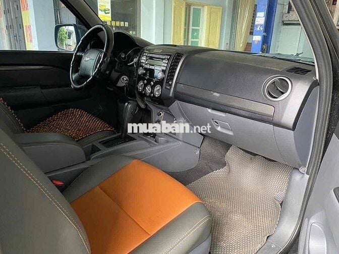 Ford Everest 2.5L sản xuất 2015 siêu cọp