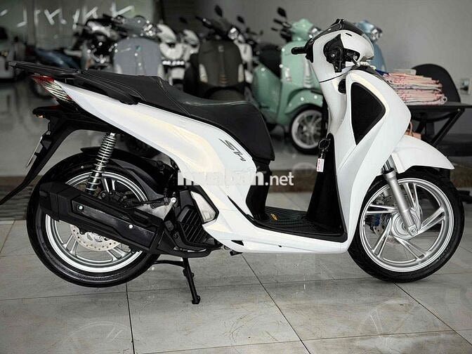 SH125i 2017 Lướt chính chủ ký ( Hỗ trợ Trả GóP )